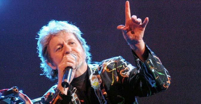 Mille Mani per Mister Yes