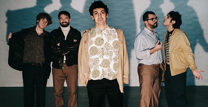 In fuga con la DeLorean