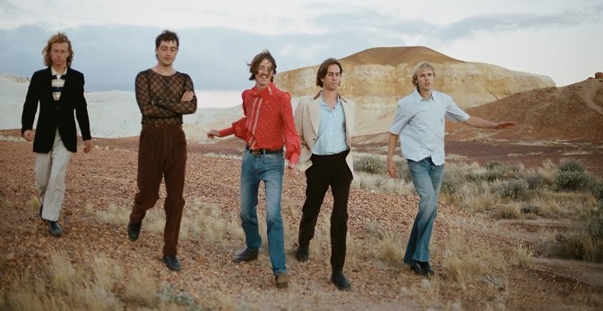 Un bastimento carico di disco-pop