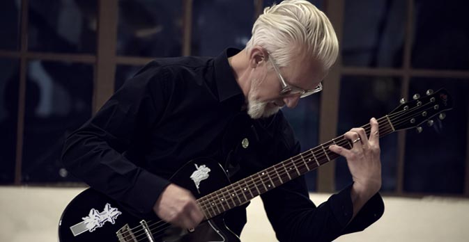 Scandagliando le profondità per incontrare la luce